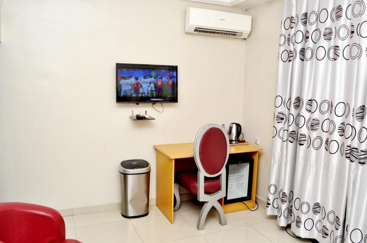 Primal Hotel Ikeja Exterior foto