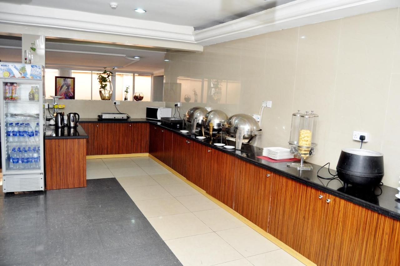 Primal Hotel Ikeja Exterior foto