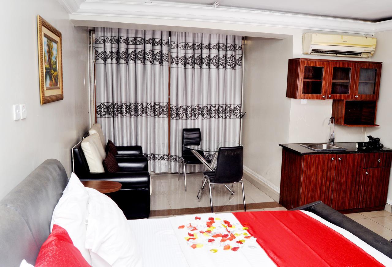 Primal Hotel Ikeja Exterior foto